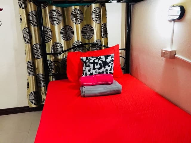 Bed in 10-Bed Mixed Dormitory Room