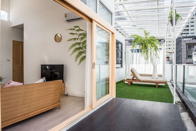 3 Bedrooms Rooftop Penthouse