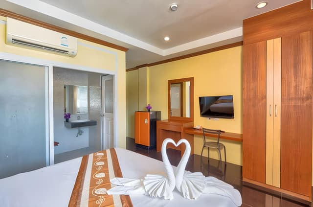 Double Room, Jetted Tub