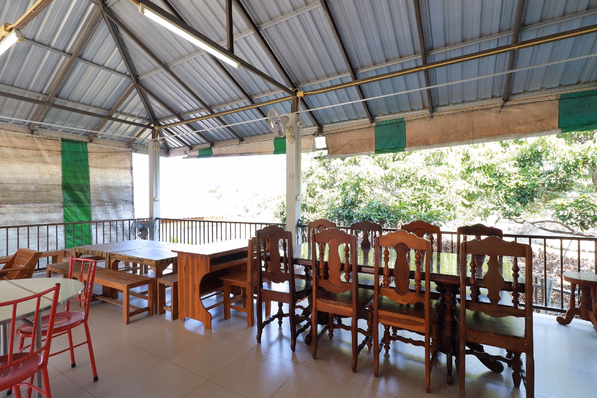 โอโย 553 ครองทรัพย์รีสอร์ท (OYO 553 Kongsup Resort)1