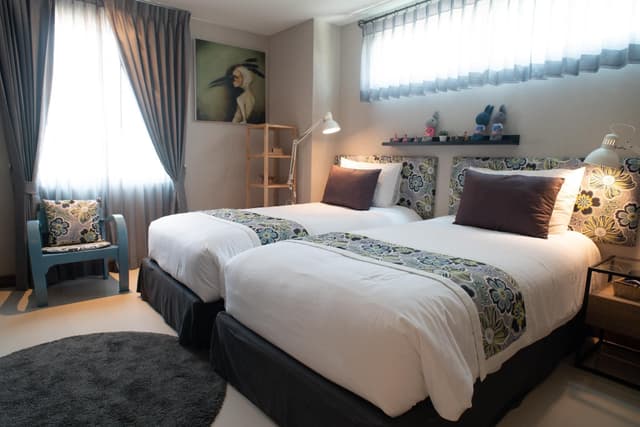 Deluxe Twin Room With Window