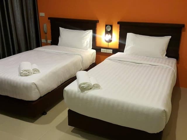 Standard - (2 Single Beds)