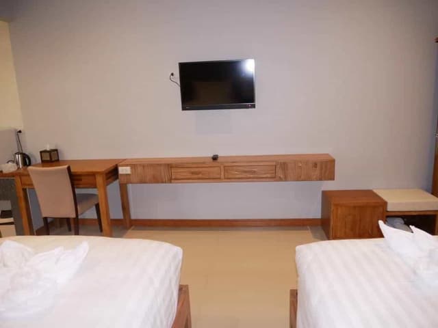 Standard Twin Room