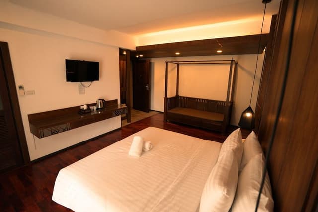 Superior Room, 1 King Bed, Non Smoking