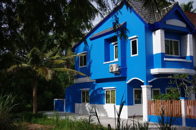 Holiday House
