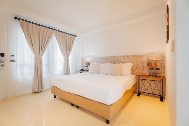 Honeymoon Room
