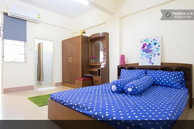 Standard Economy Room