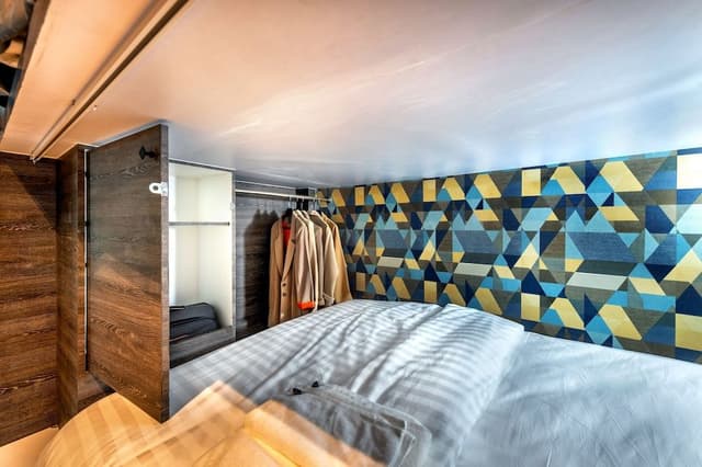 12-Bed Mixed Dormitory