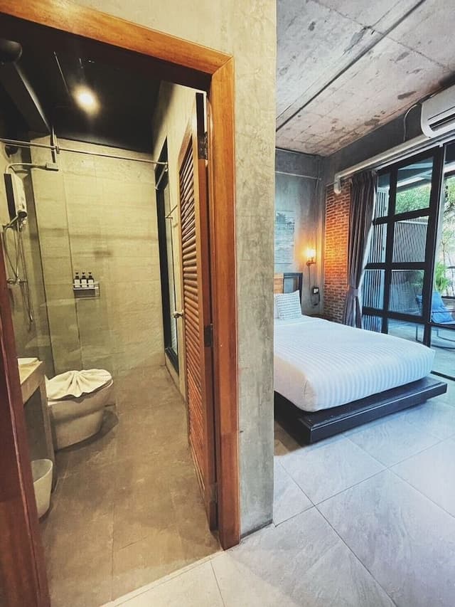 Double Bed Room with Balcony, Smoking