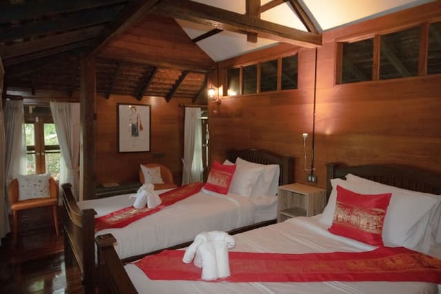 Deluxe Villa (Baan Lhong Khao 2)