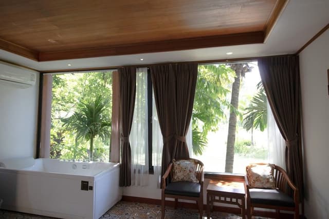 Deluxe Double Room (with Jacuzzi)