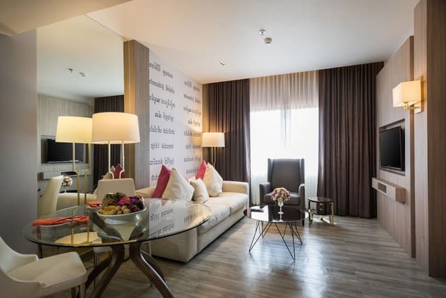 Heritage Suite (1 Bedroom)