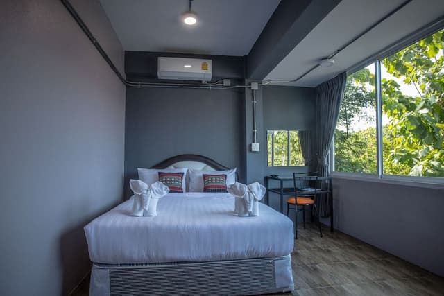 Double Room, 1 Queen Bed