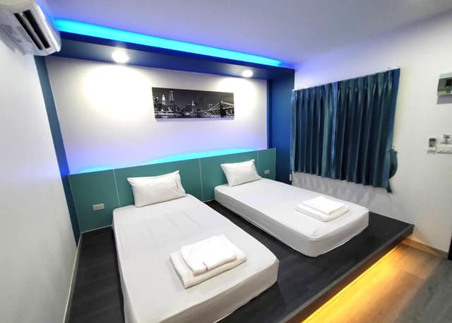 Standard Twin Room