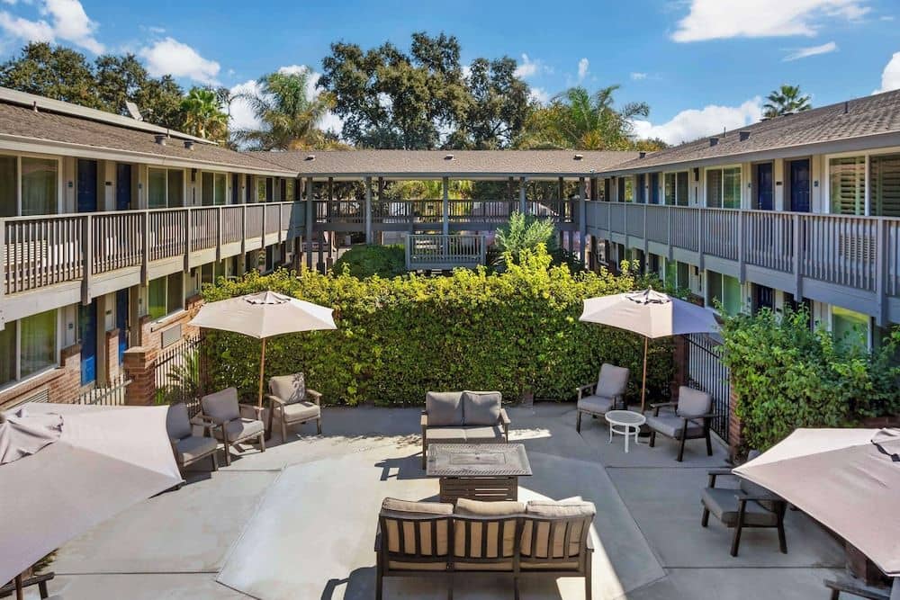 Best Western Shadow Inn Best Western Shadow Inn
