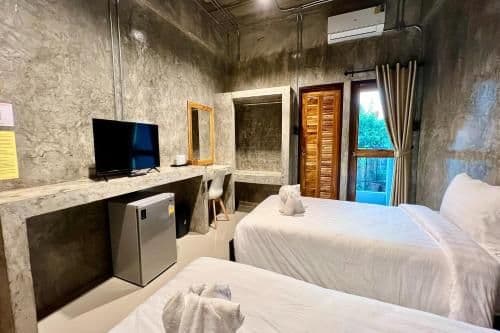 Standard Twin Room
