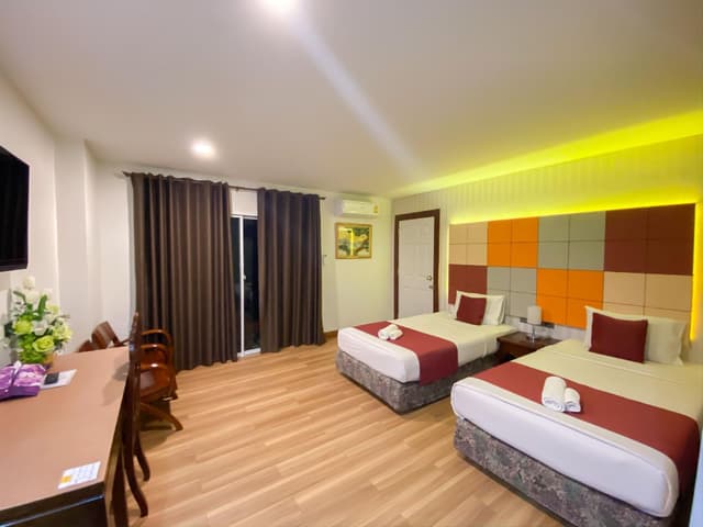Deluxe Twin Room