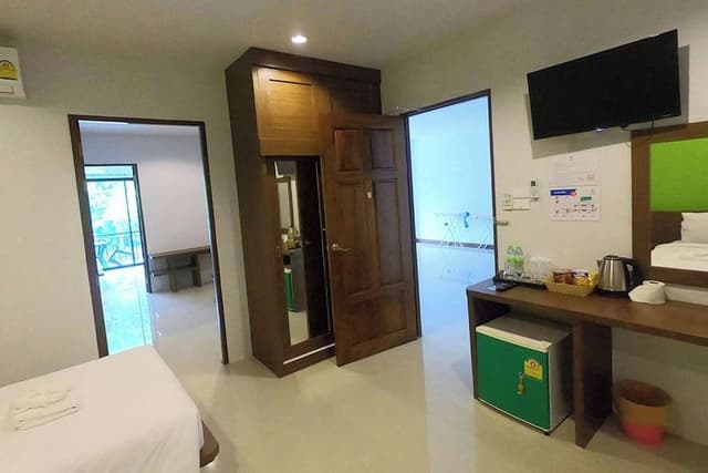 Deluxe Family Room