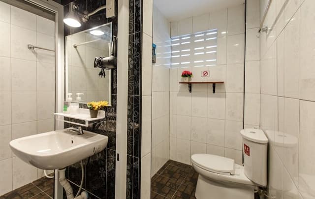 1 Person in 4-Bed Dormitory - Female Only