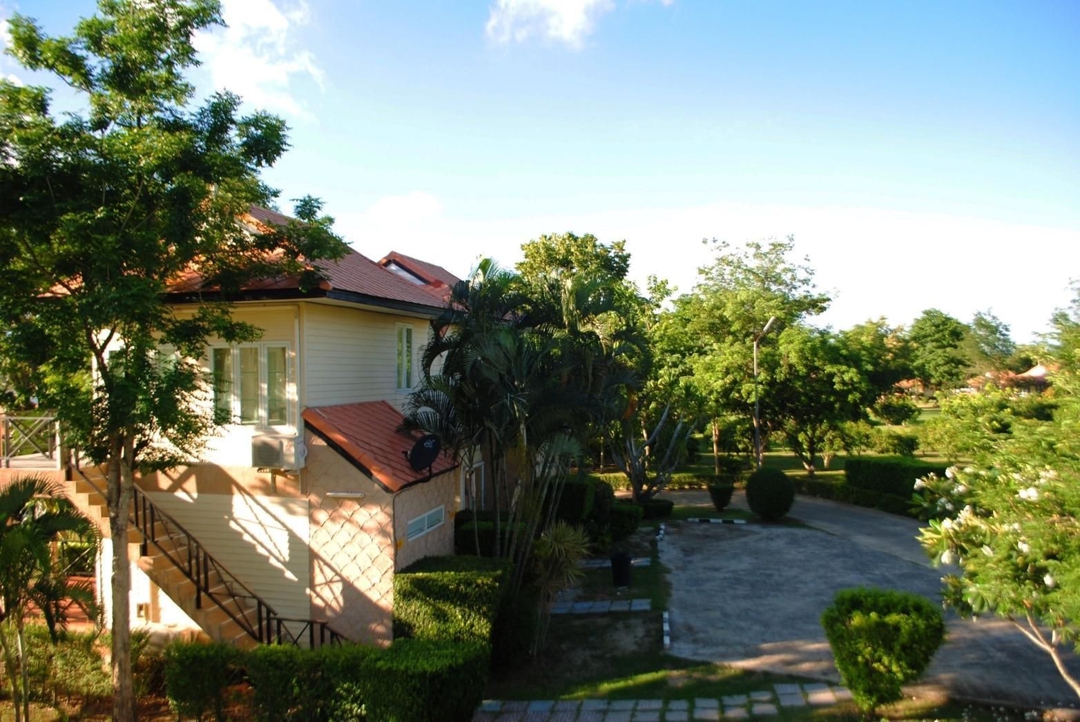 Phutarafah Resort2