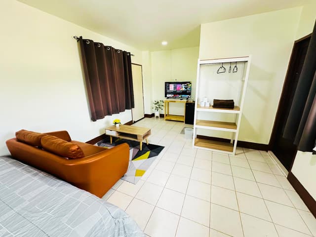 Studio Room
