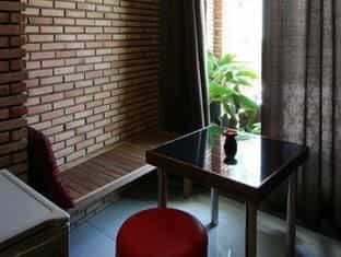 OYO 623 Cafe'@Luv22 OYO 623 Cafe'@Luv22