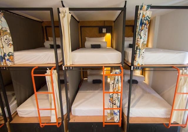 6-Bed Mixed Dormitory