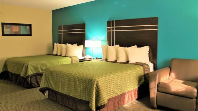 Standard Room, Multiple Beds, Non Smoking, Refrigerator & Microwave