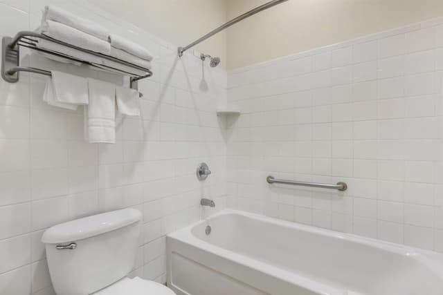 Standard Room, 2 Queen Beds, Non Smoking, Refrigerator & Microwave