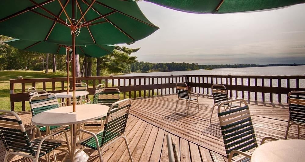 Best Western Lake-Aire Motel & Resort2