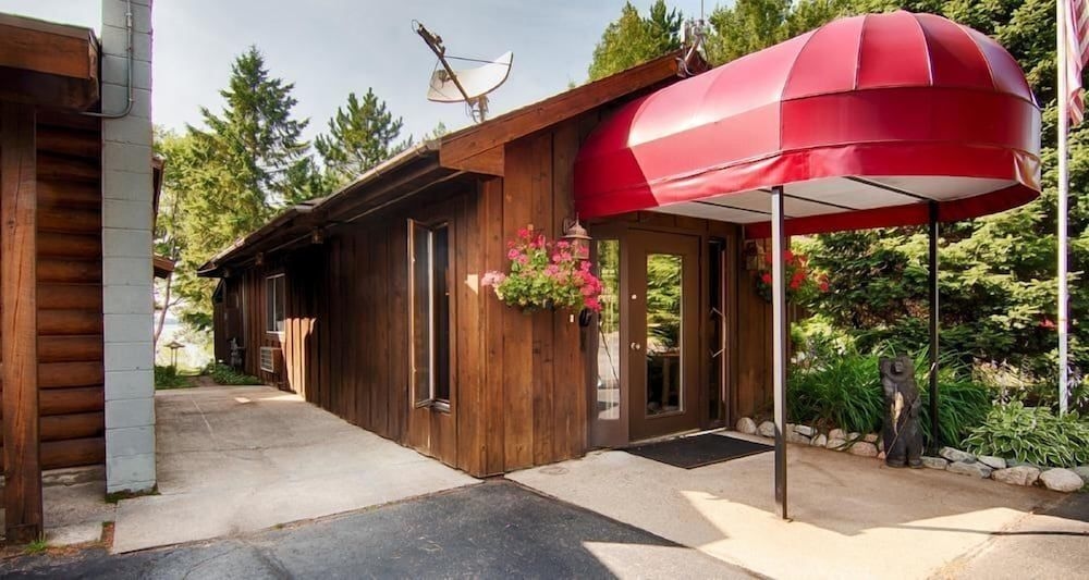 Best Western Lake-Aire Motel & Resort4