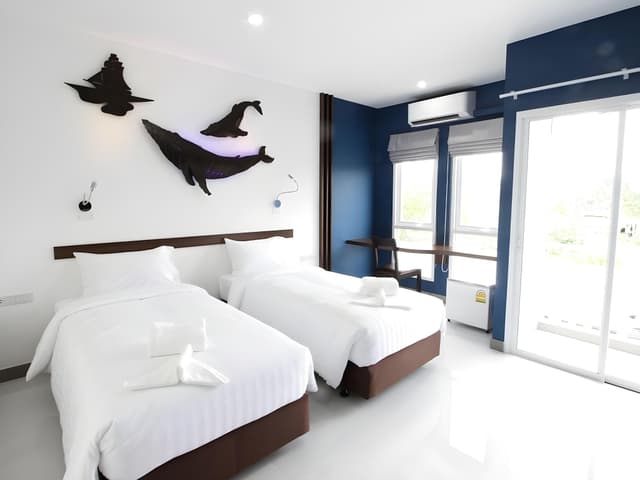 Standard Twin Room