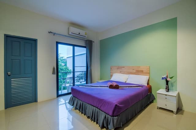 Superior Room, 1 King Bed, Mountain View