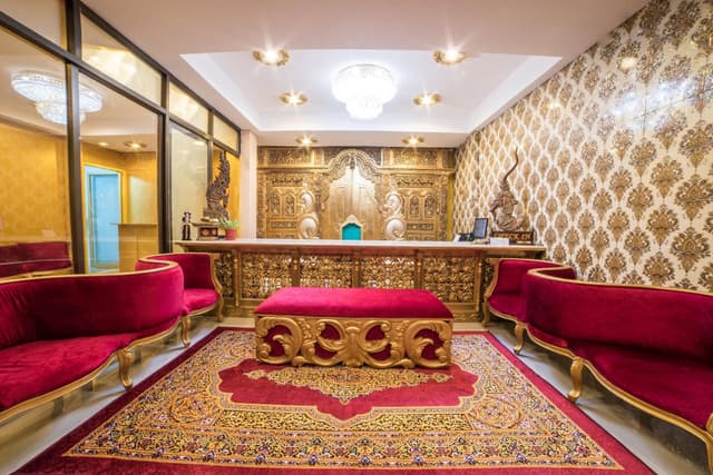 Deluxe Suite