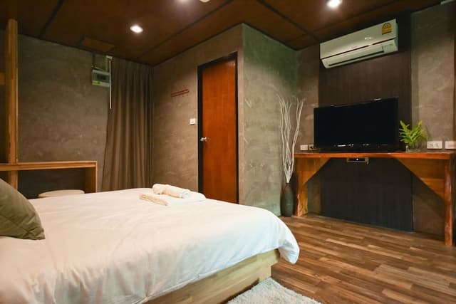 Standard Cabin