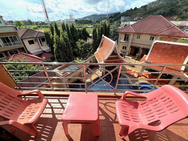 Twin Room, 2 Twin Beds, Balcony, Pool View