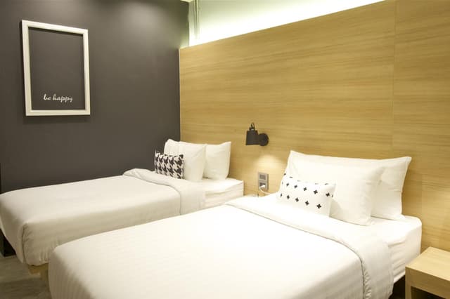 Twin Bed
