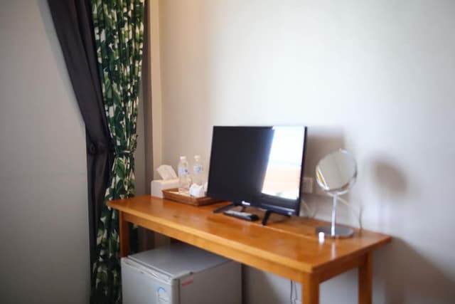 Double Room, 1 Queen Bed, Non Smoking, City View