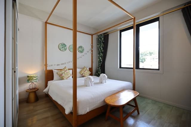 Double Room, 1 Queen Bed, Non Smoking, City View