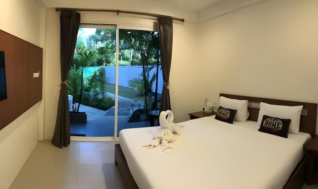 Deluxe Bungalow