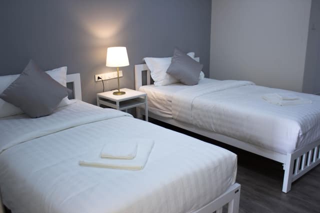 Standard Twin Room