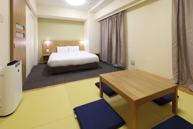 Superior Japanese Western Style Room for 3 person use 30sqm