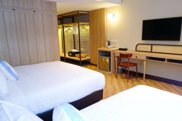 Triple Room
