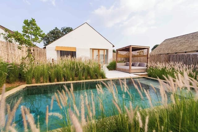 Villa (Pool)