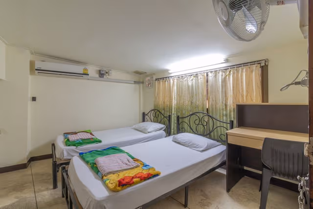 Twin Room (Air-cond)