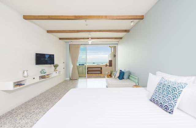 Kept Skyline Suite