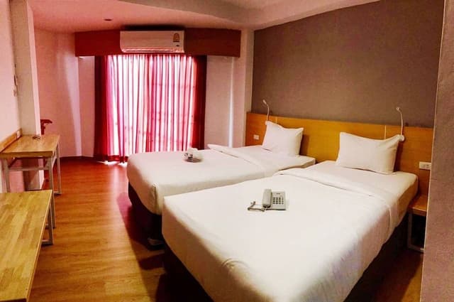 Deluxe Twin Room