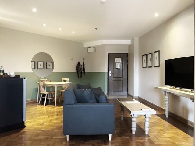 Premier Room