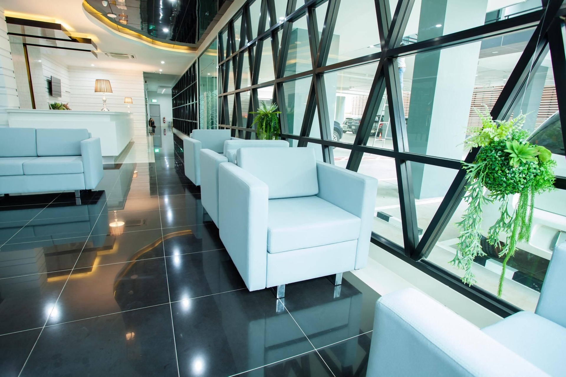 โรงแรมธารบุรี (Thanburi Hotel)4