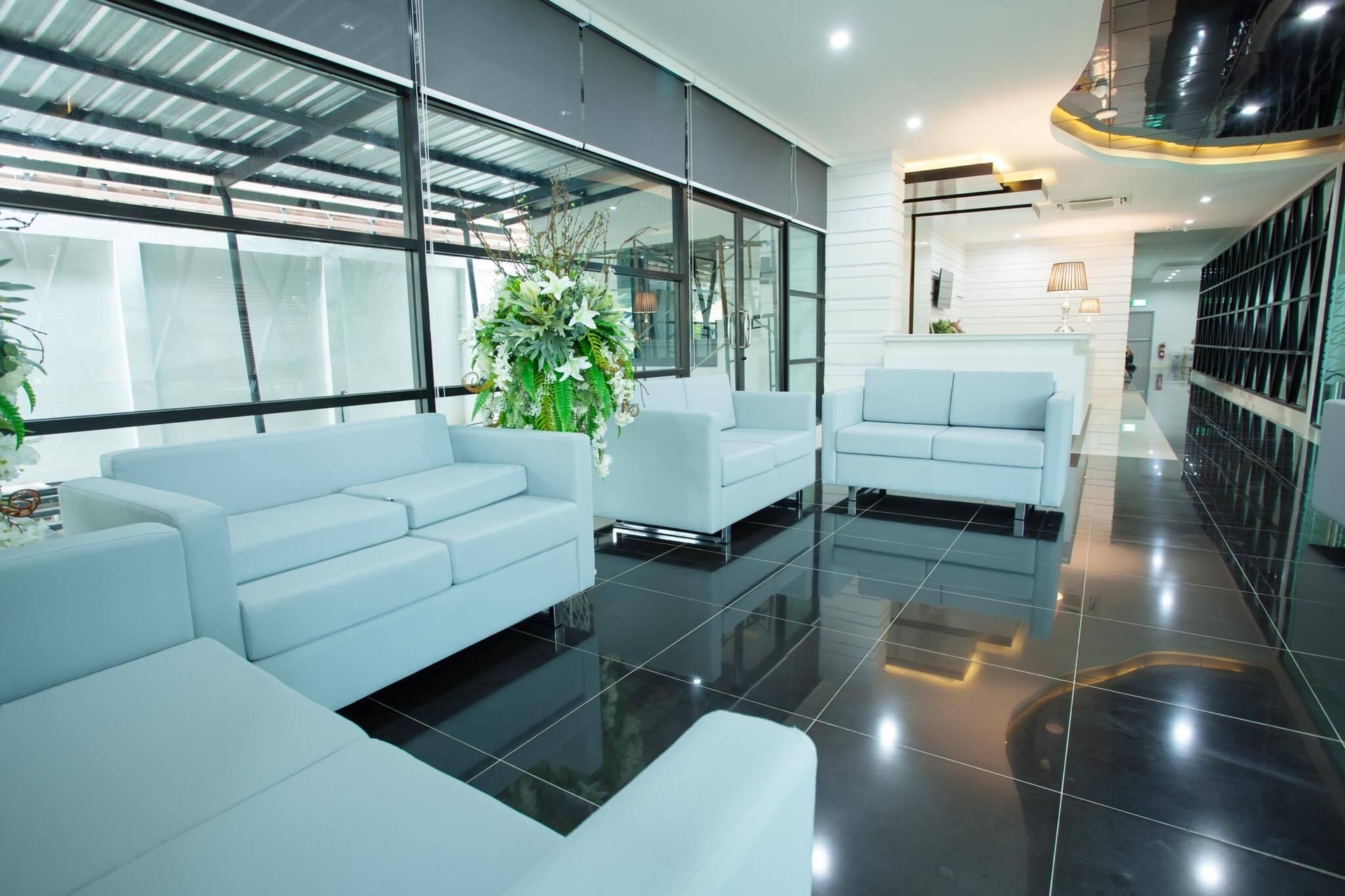 โรงแรมธารบุรี (Thanburi Hotel)3